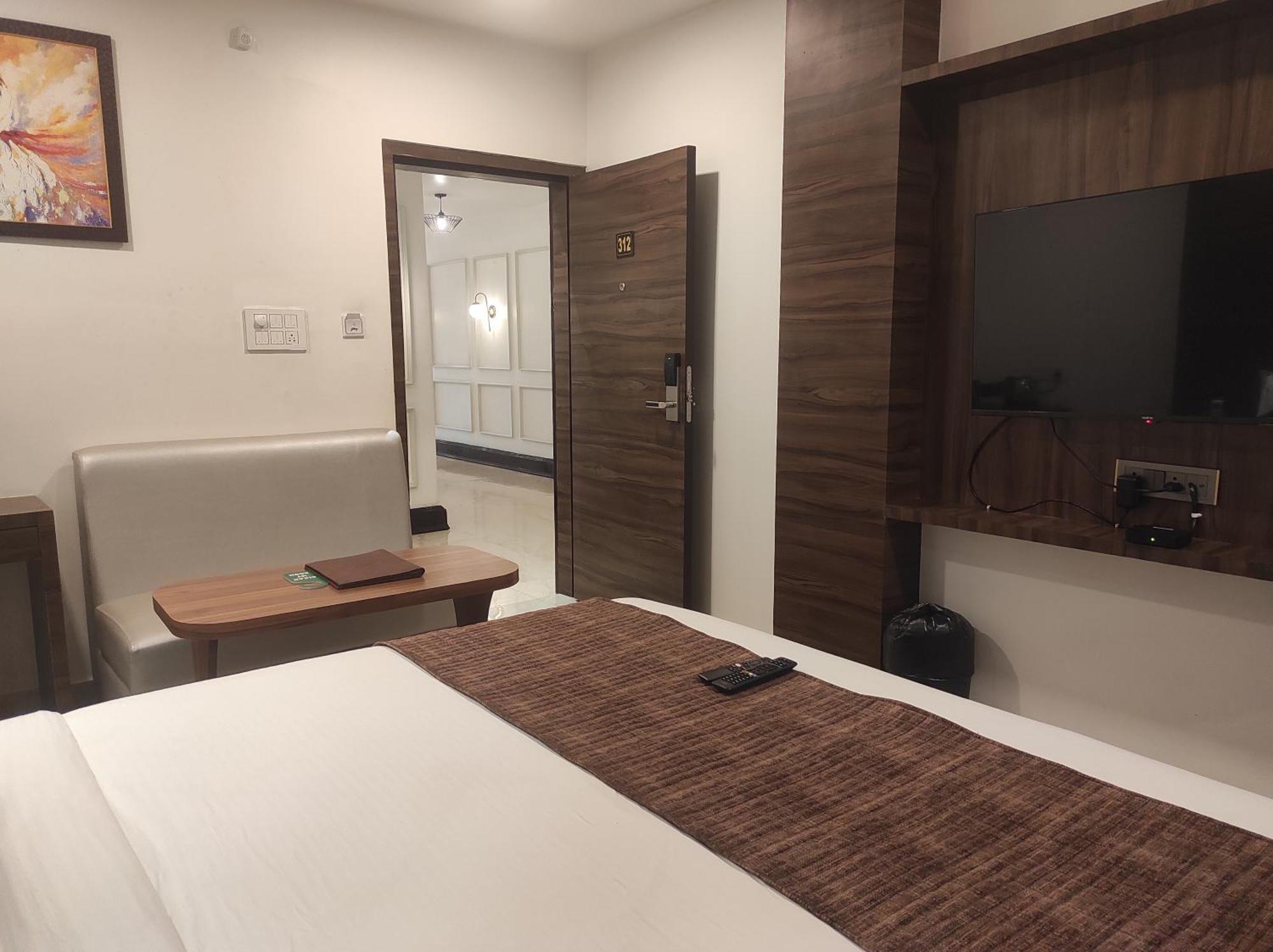 Hotel Obsidian Blue Itānagar Buitenkant foto